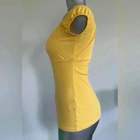 FREE 💟Women’s Scoop Neck Top - Picture 6 of 14